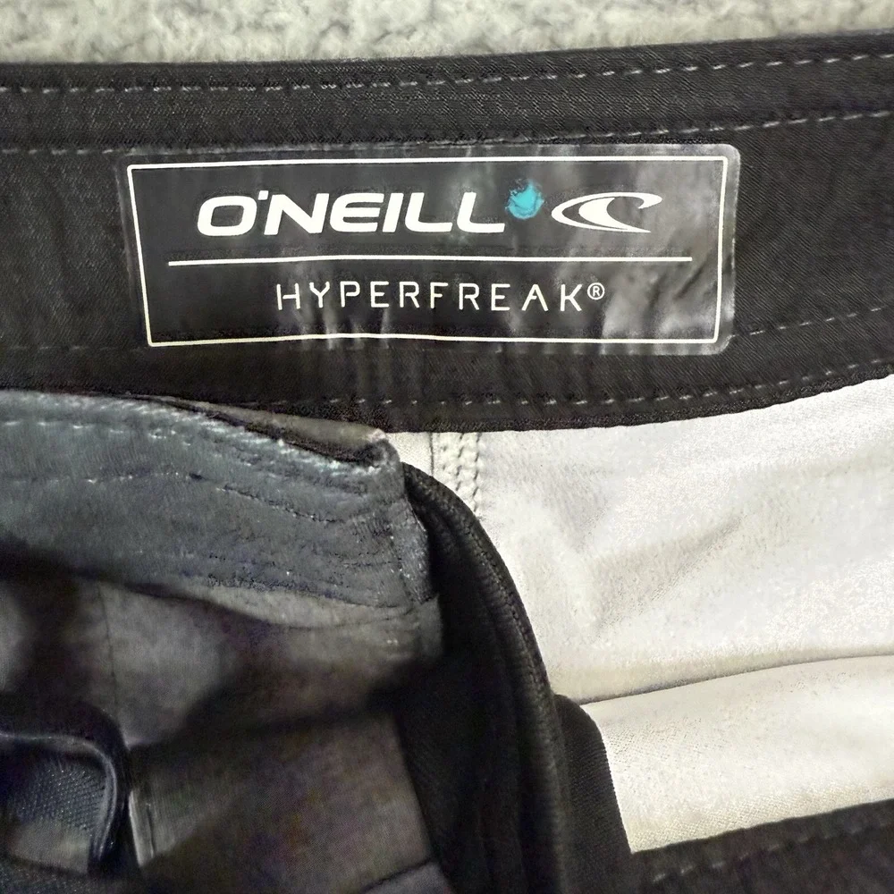 O'Neill Hyperfreak Board‎ Shorts Men 28 Grey Striped Surf Swim Trunks Stretch